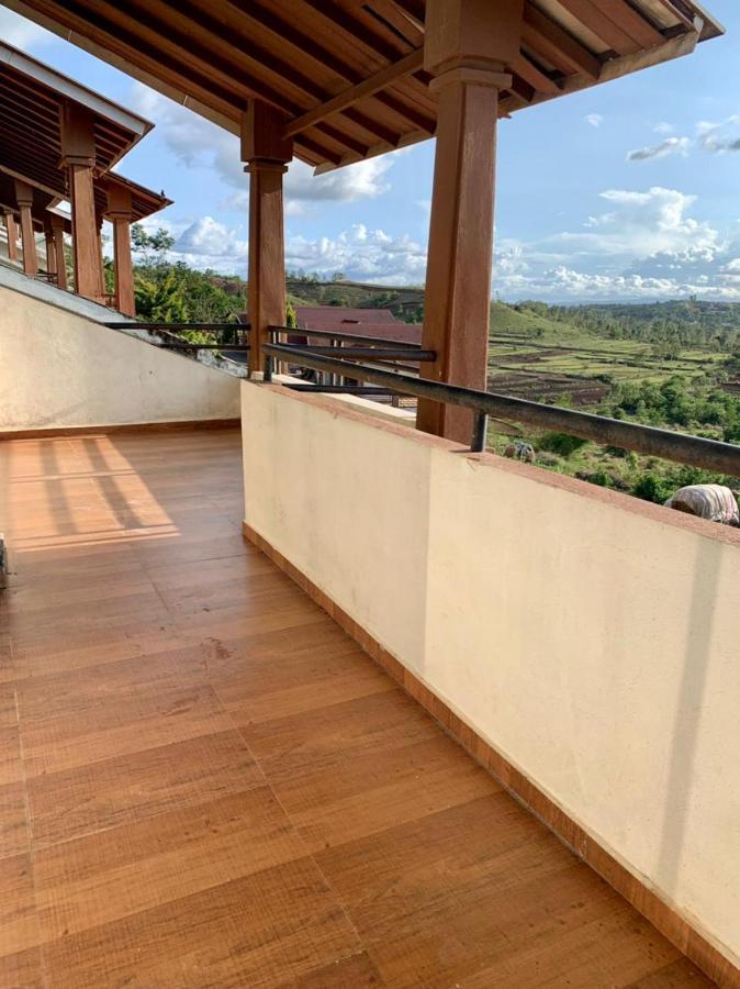 Entire Villa @ Panhala Екстер'єр фото